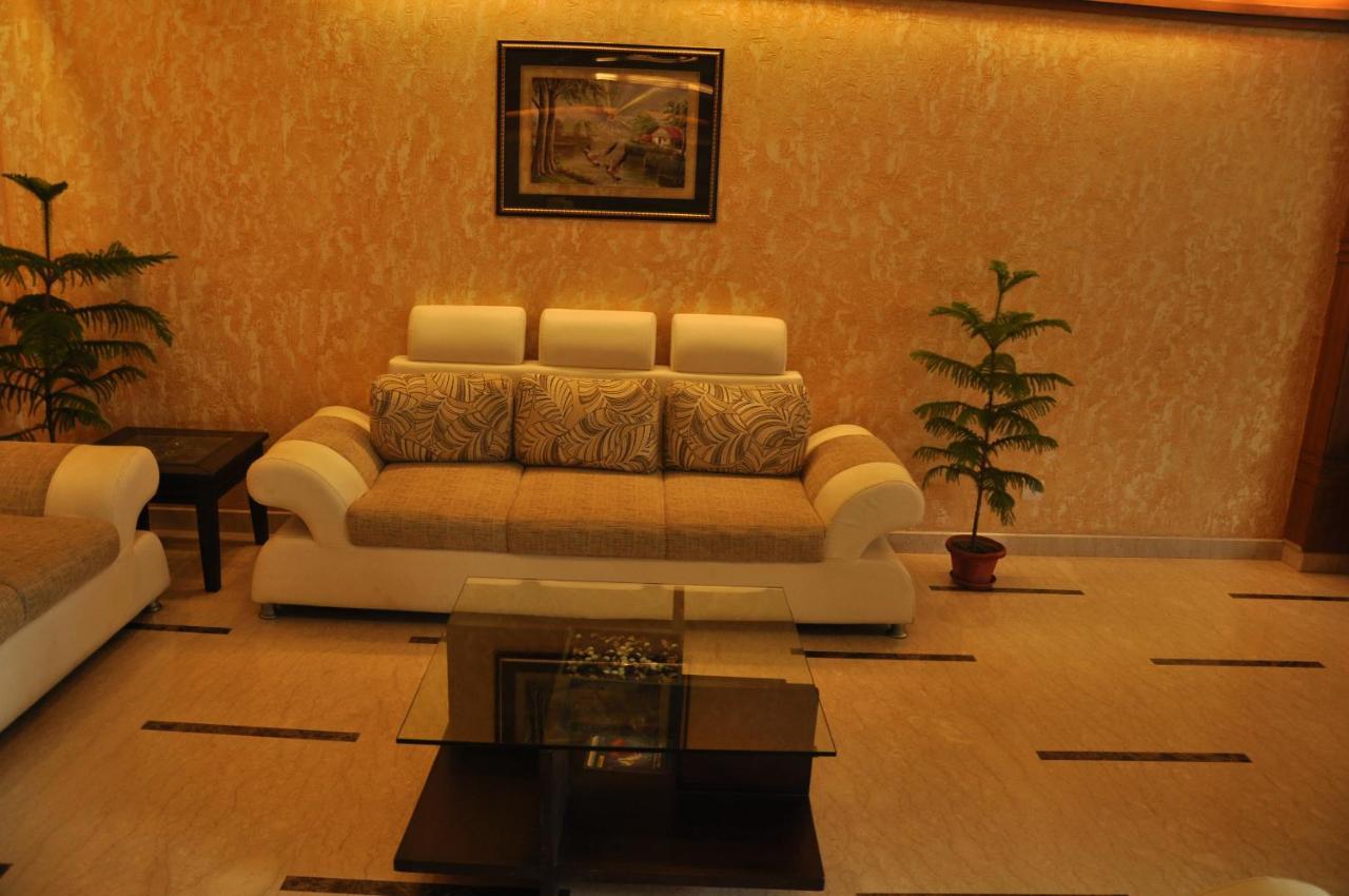 Divine Paradise Tavisha New Delhi Ngoại thất bức ảnh