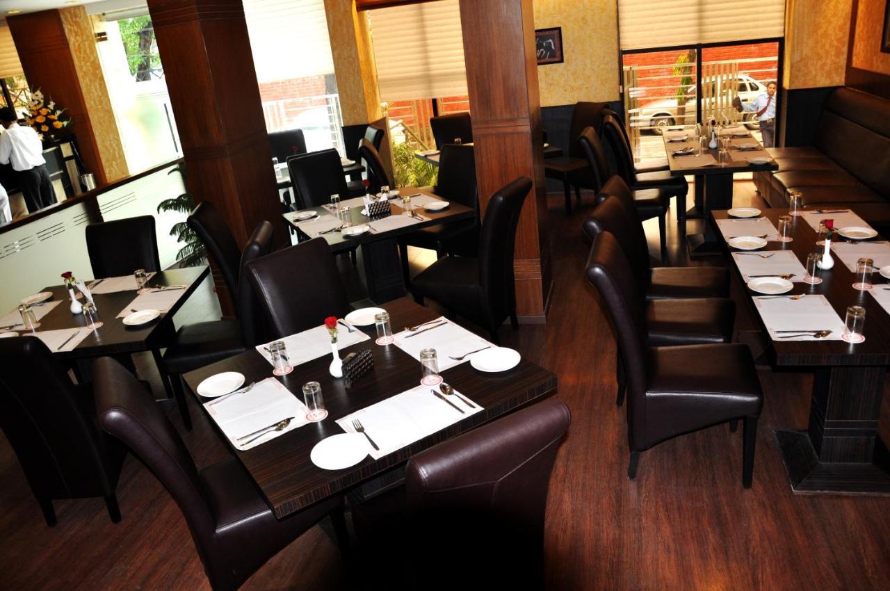 Divine Paradise Tavisha New Delhi Ngoại thất bức ảnh
