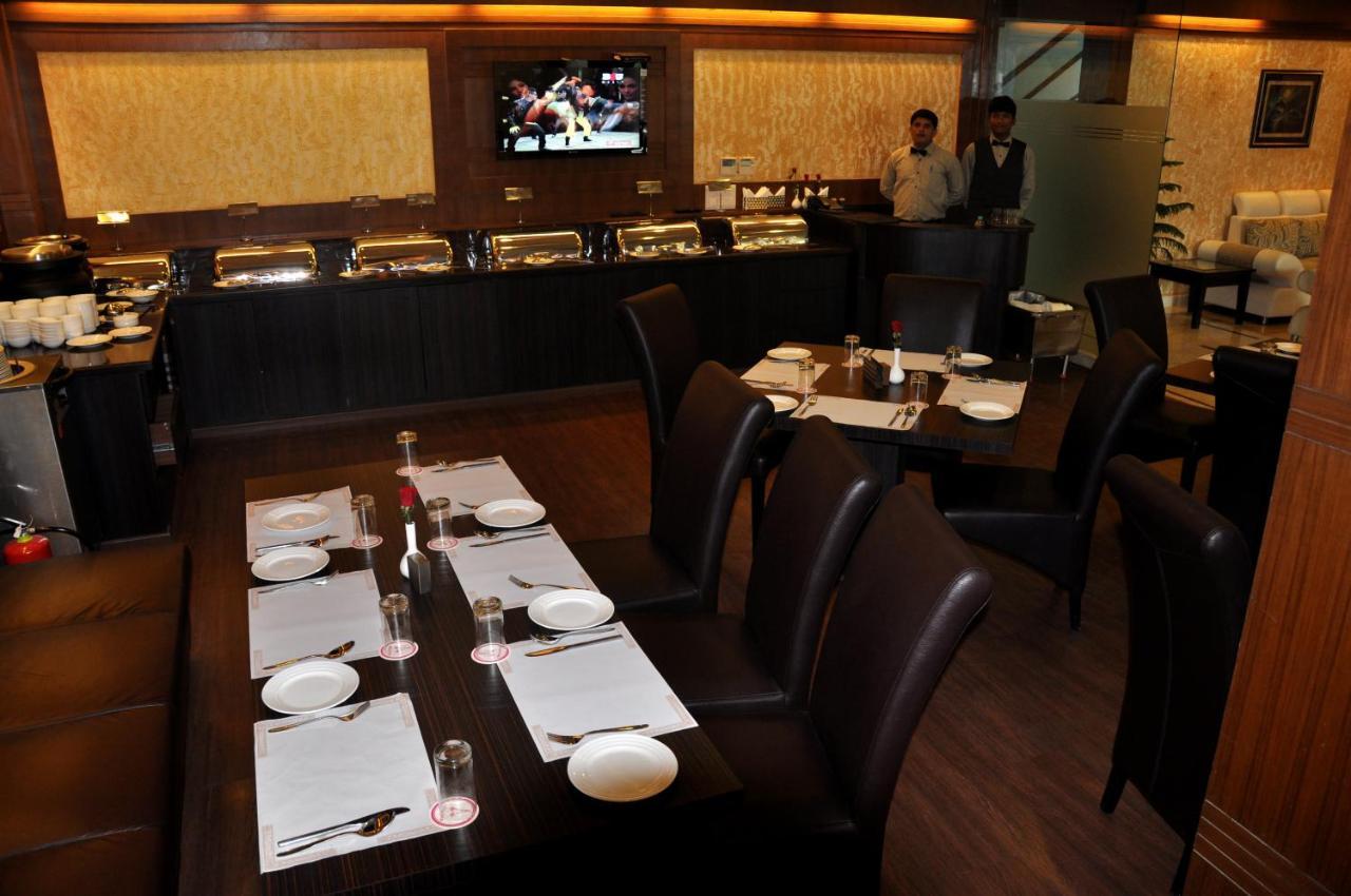 Divine Paradise Tavisha New Delhi Ngoại thất bức ảnh