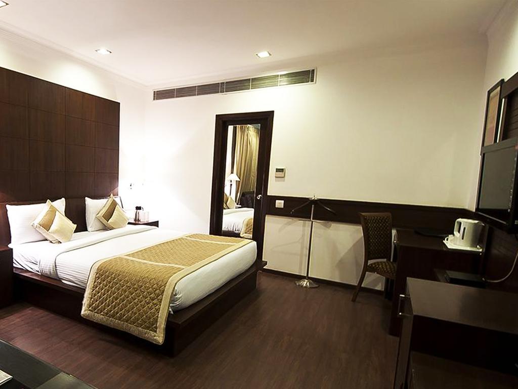 Divine Paradise Tavisha New Delhi Ngoại thất bức ảnh