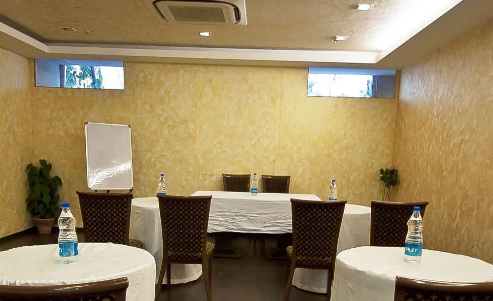 Divine Paradise Tavisha New Delhi Ngoại thất bức ảnh