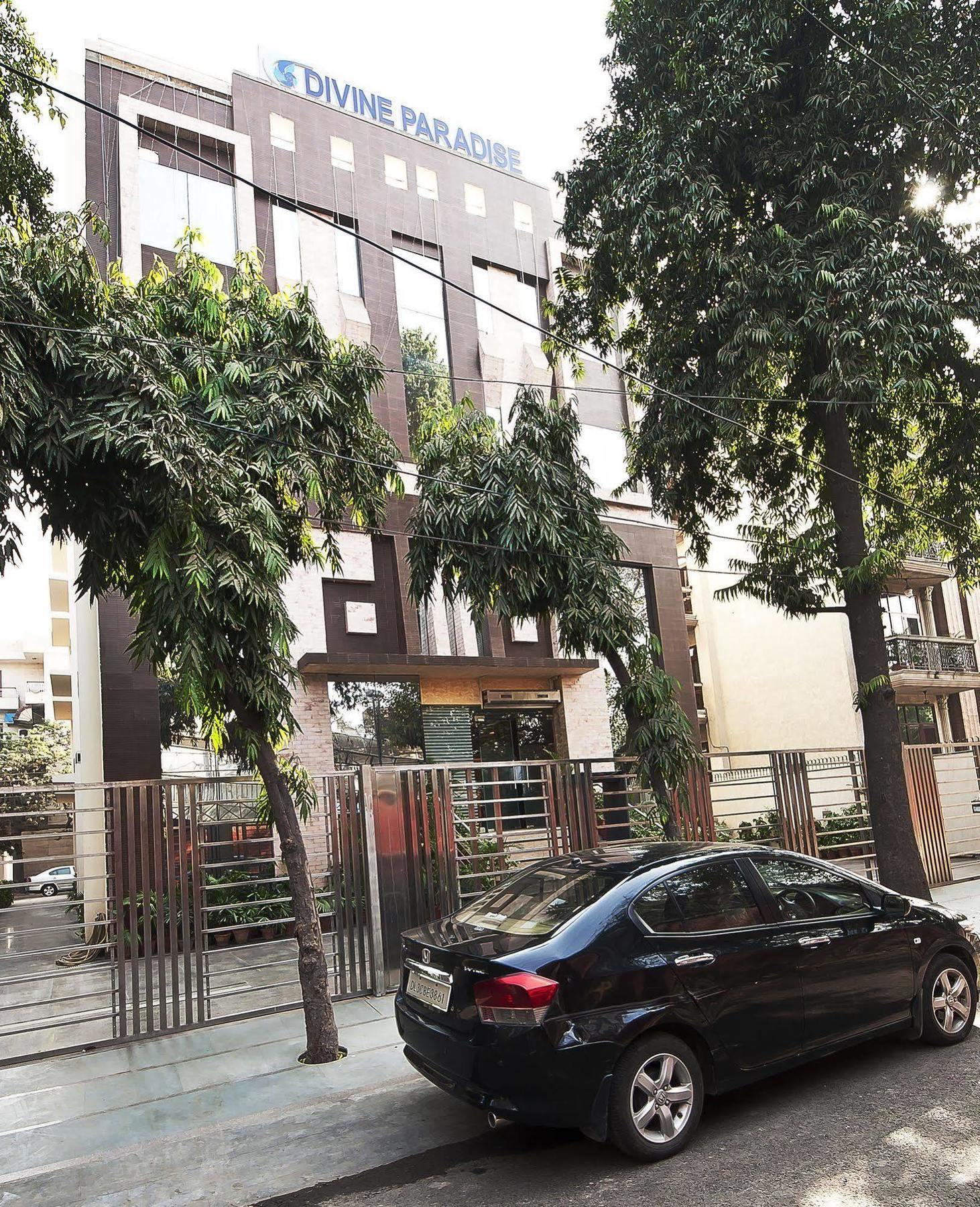 Divine Paradise Tavisha New Delhi Ngoại thất bức ảnh