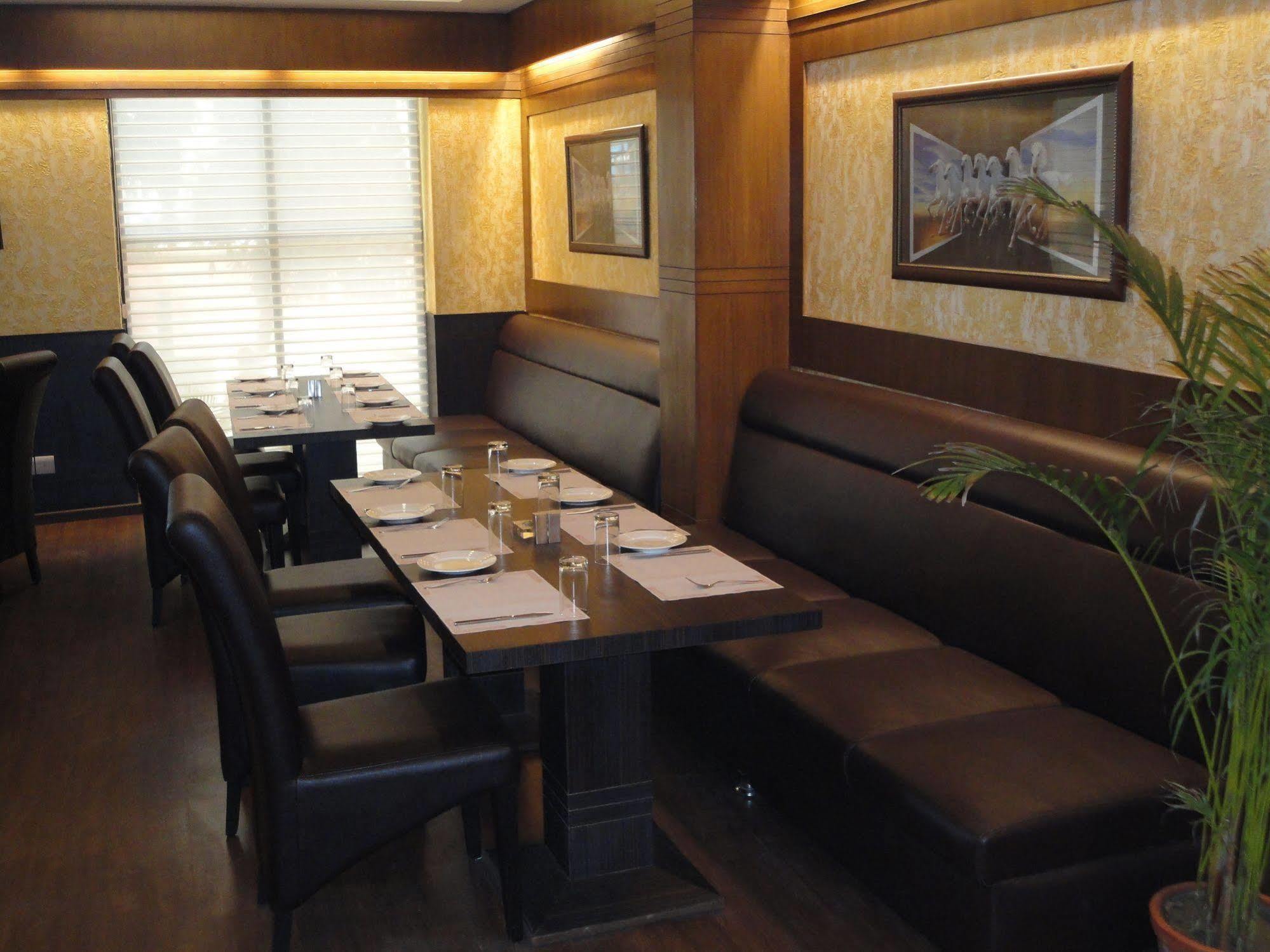 Divine Paradise Tavisha New Delhi Ngoại thất bức ảnh