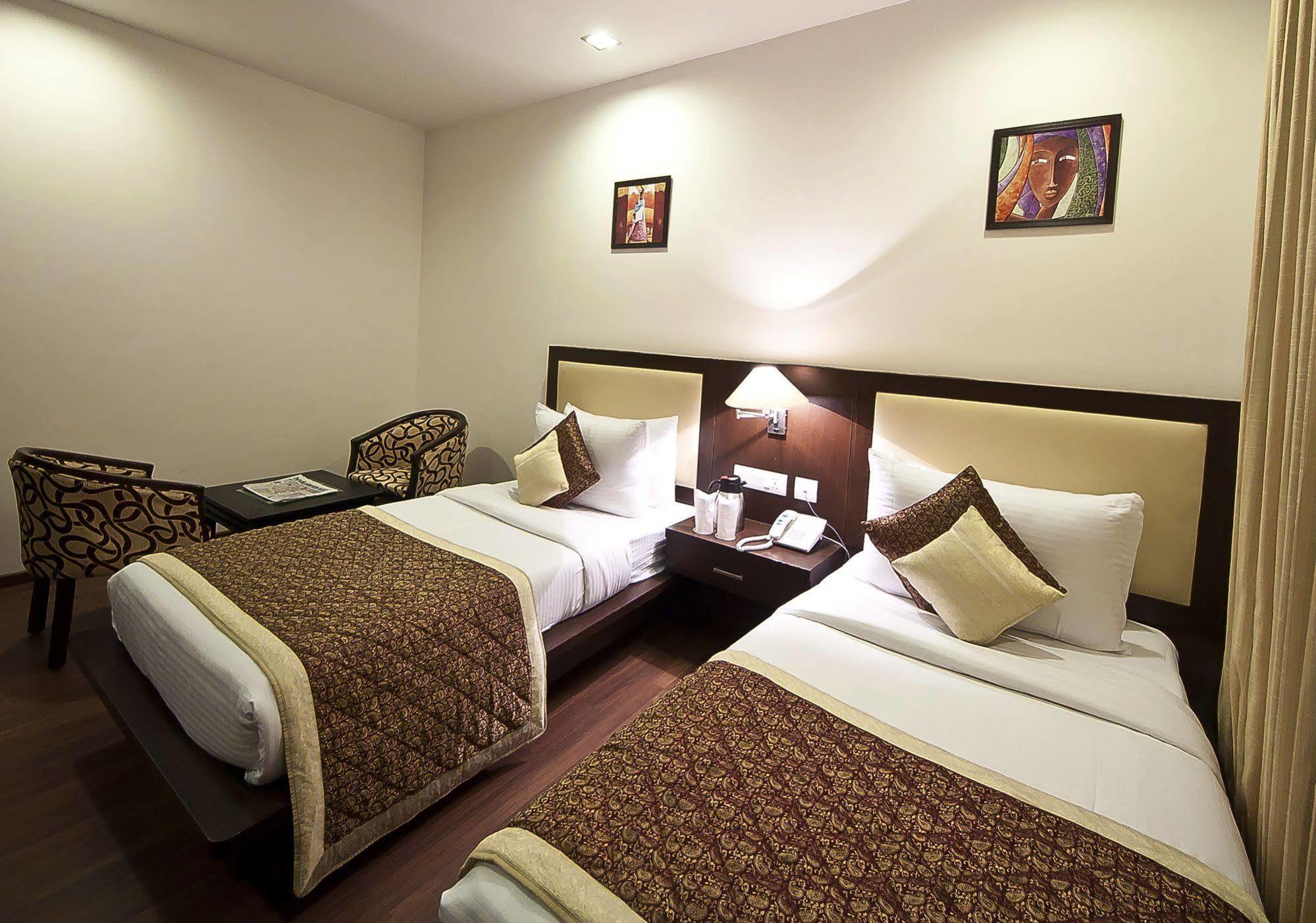 Divine Paradise Tavisha New Delhi Ngoại thất bức ảnh