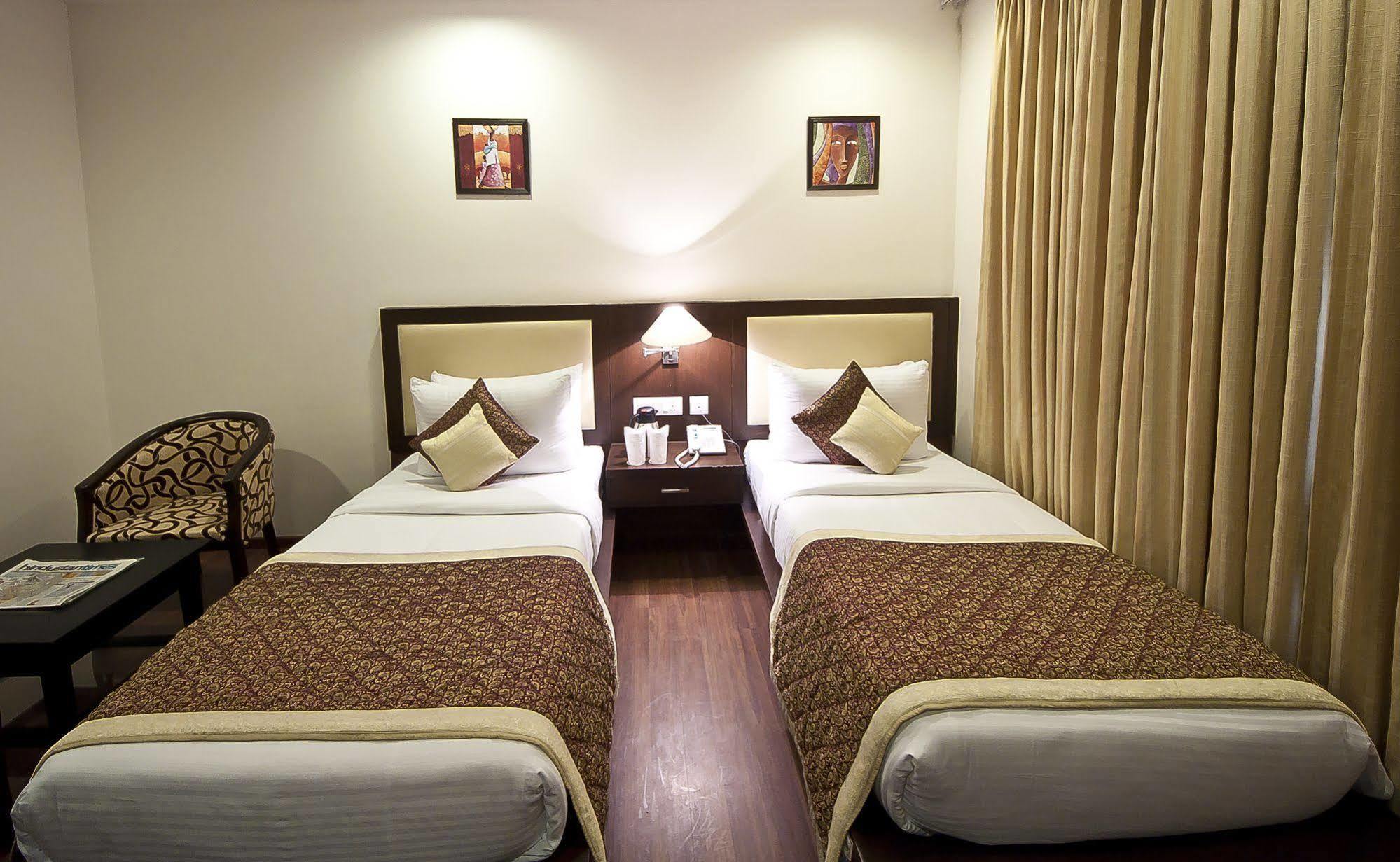 Divine Paradise Tavisha New Delhi Ngoại thất bức ảnh