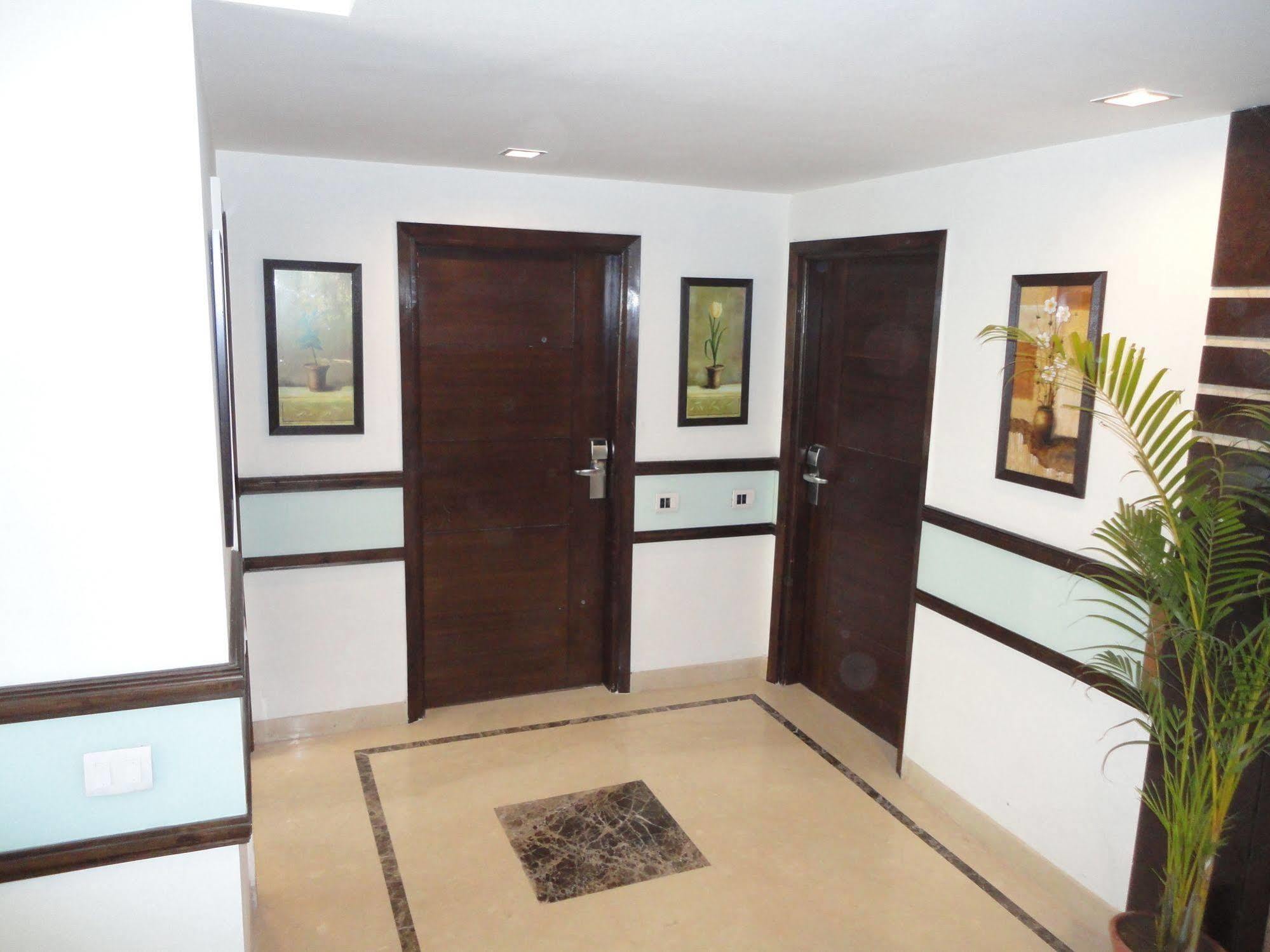 Divine Paradise Tavisha New Delhi Ngoại thất bức ảnh